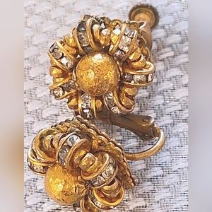 Vintage MIRIAM HASKELL | Cluster Design Clip-On Earrings